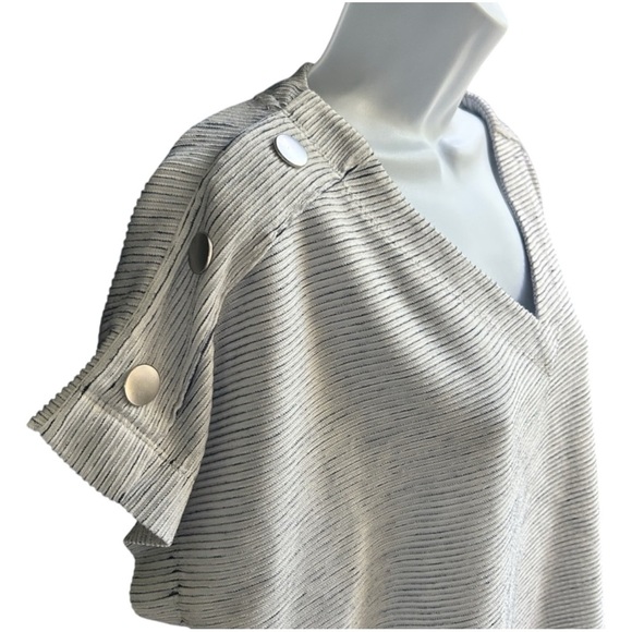 Striped Gray V-Neck Top with Button Detail - Picture 1 of 7